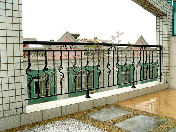 鍛造藝術(shù)陽(yáng)臺(tái)